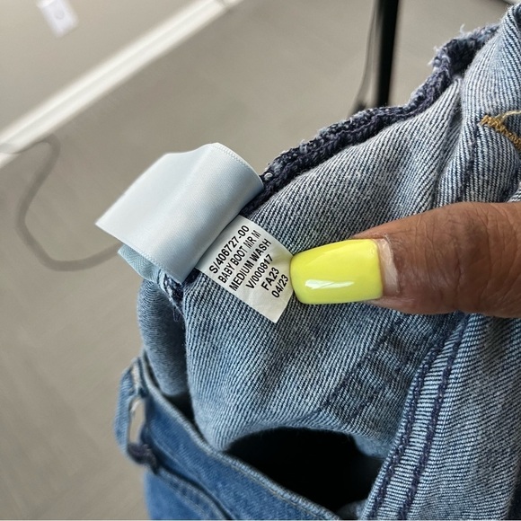 Gap Women Jeans 28" Mid Wash Mid Rise Baby Boot Stretch Denim Coastal Cowgirl - Picture 10 of 11